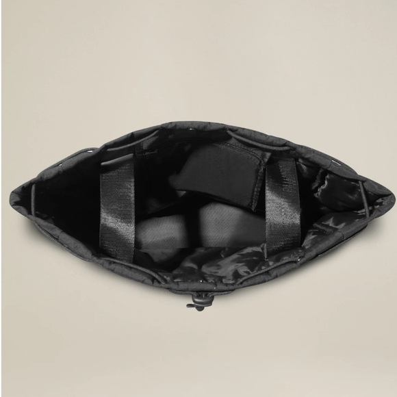 Beyondyoga Convertible Gym Bag - Picture 4 of 10